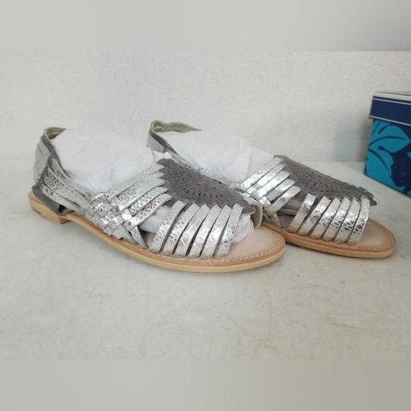 Seychelles Womens Woven Leather Sling Back Flats Sandals silver Size 10M - new - Picture 5 of 10